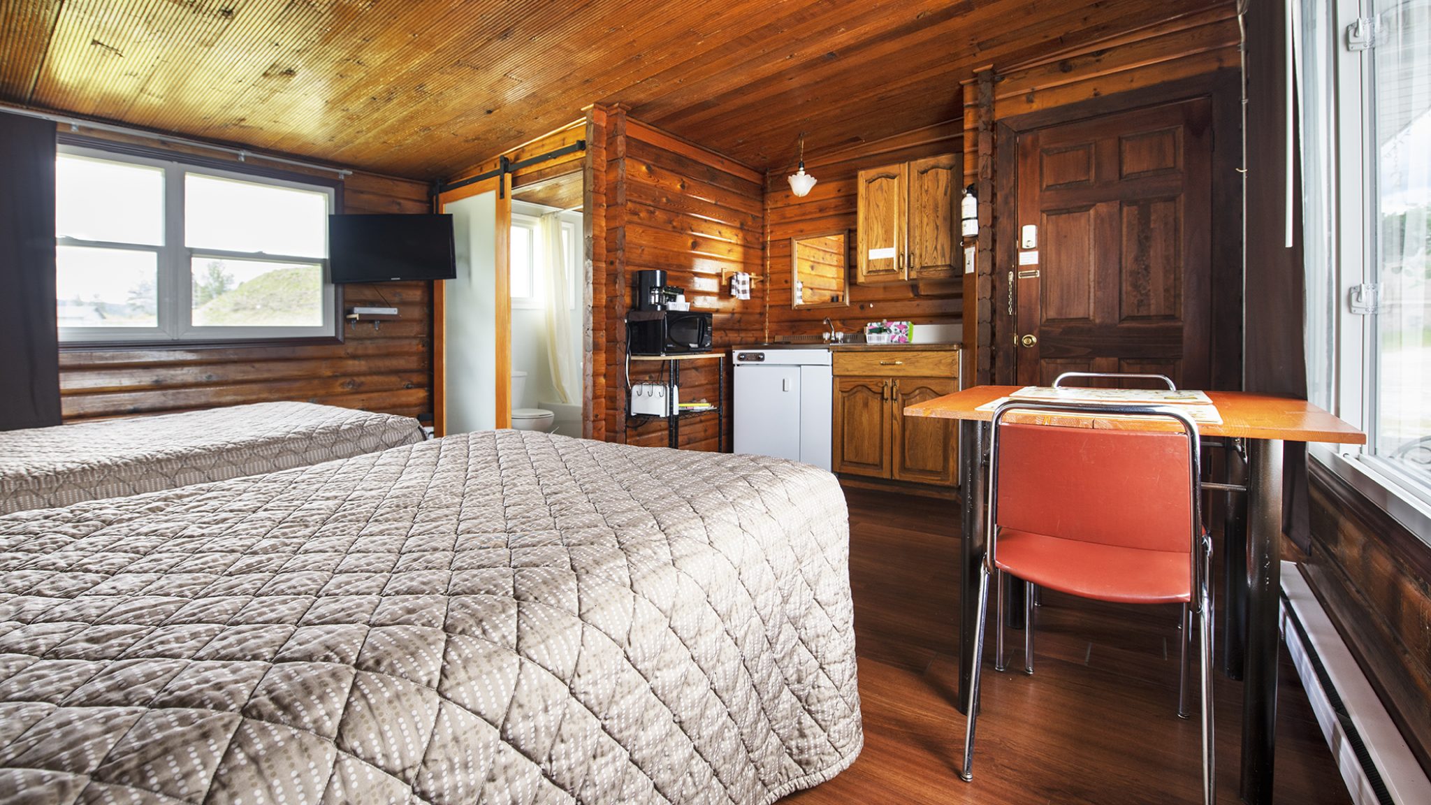 CBK Tourism Flamingo Motel 052721 3885 WEB